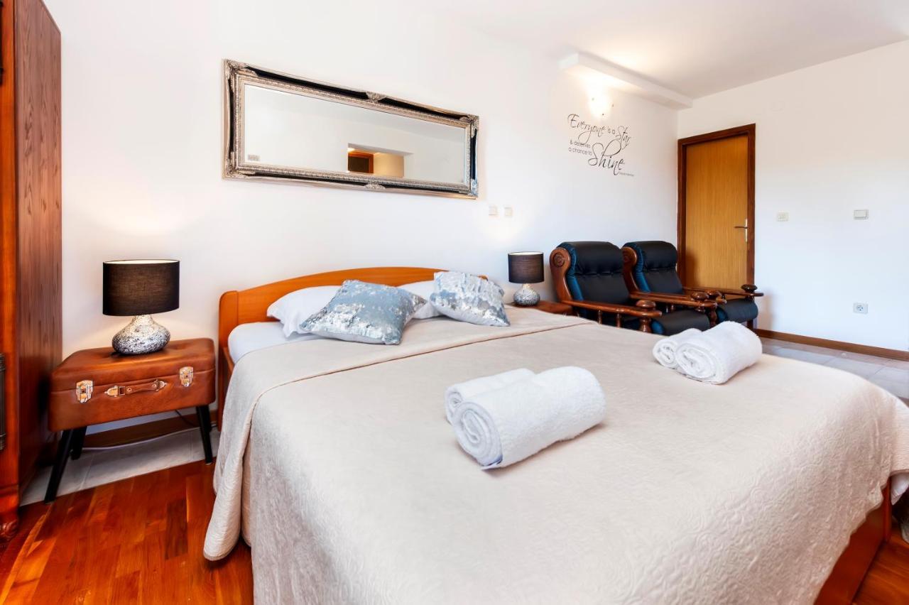 Guest House Casa Santin Rovigno Esterno foto