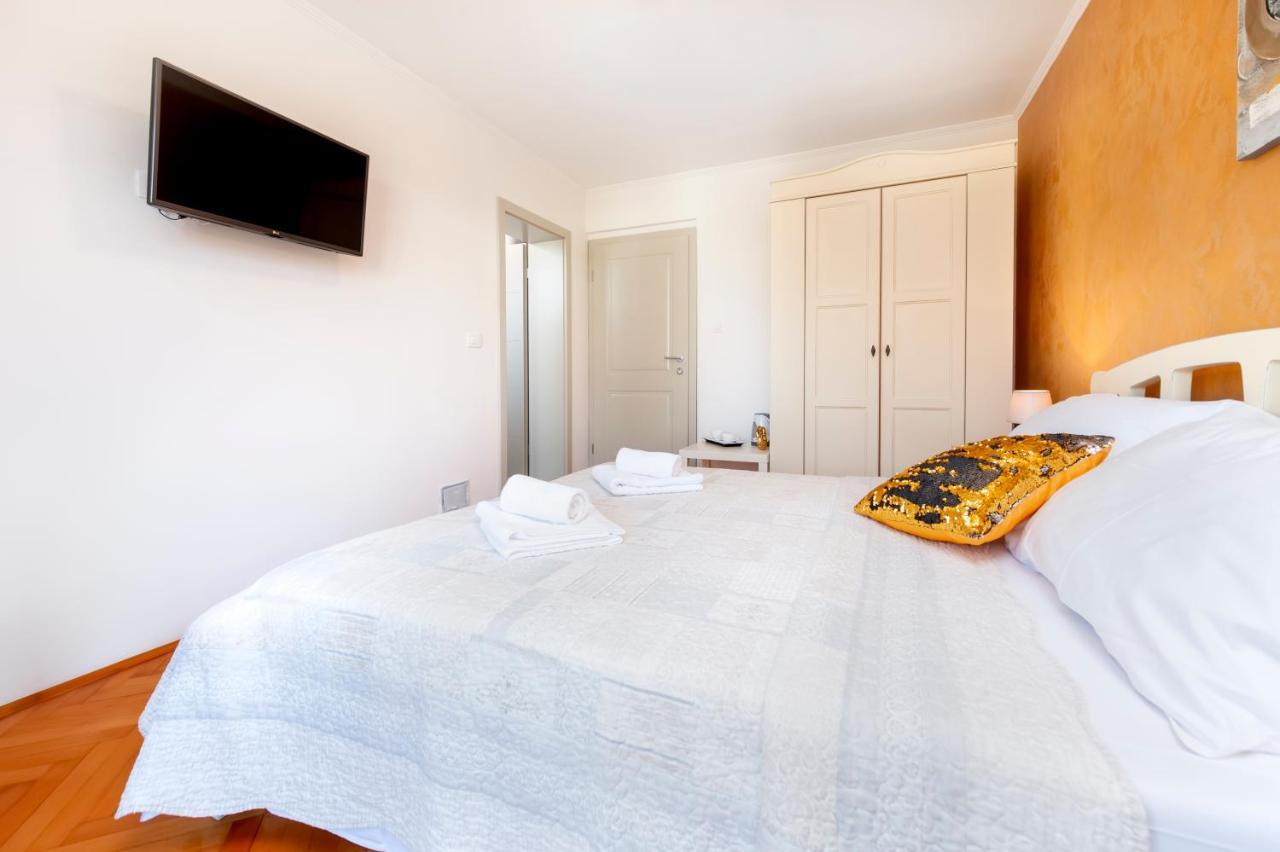 Guest House Casa Santin Rovigno Esterno foto